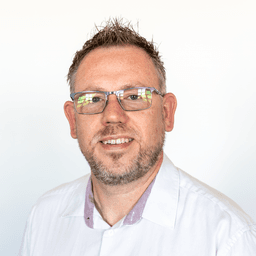 Darren Emmett